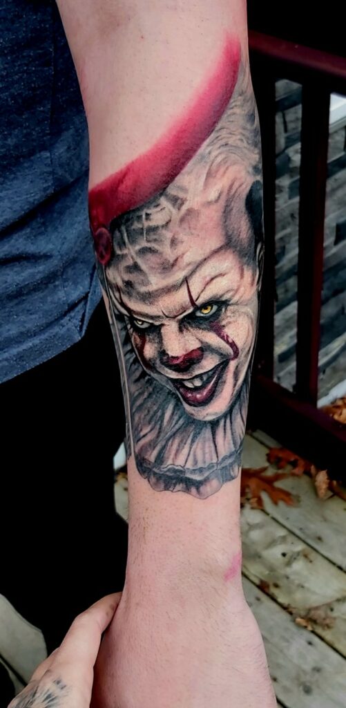 Pennywise tattoo color realism